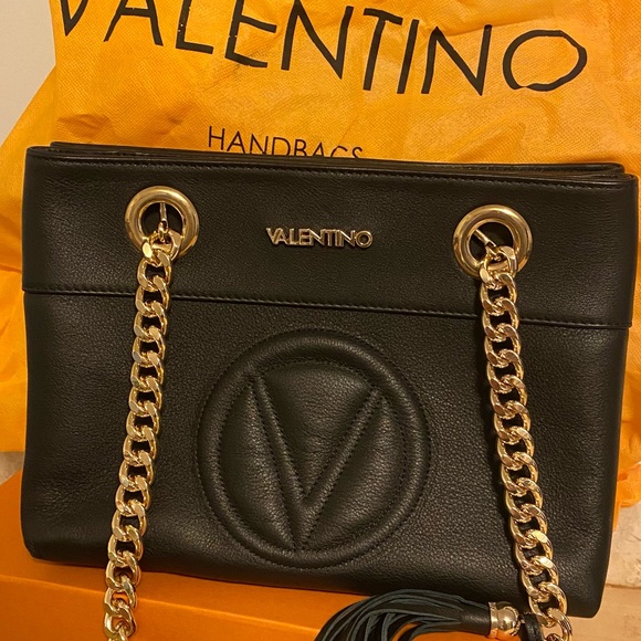 Valentino Handbags - ✨🎁BRAND NEW!❤️ Mario Valentino Kali Handbag